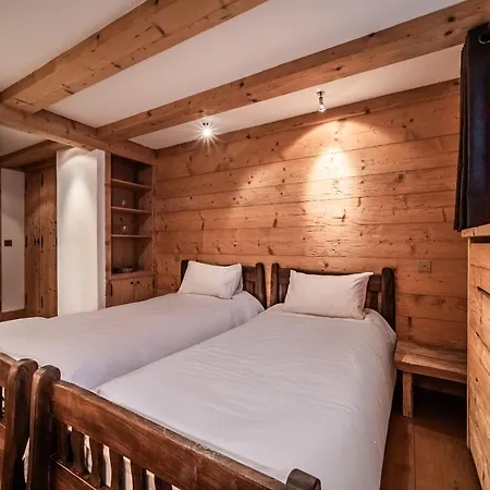 Snowcrest, Verbier- By Emerald *