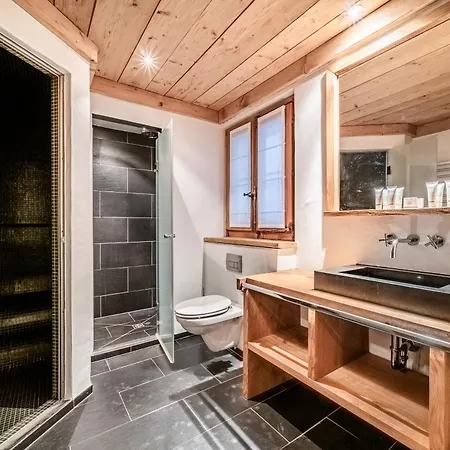 Snowcrest, Verbier- By Emerald * וורבייה