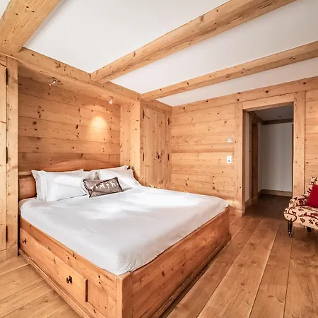 Snowcrest, Verbier- By Emerald * 韦尔比耶